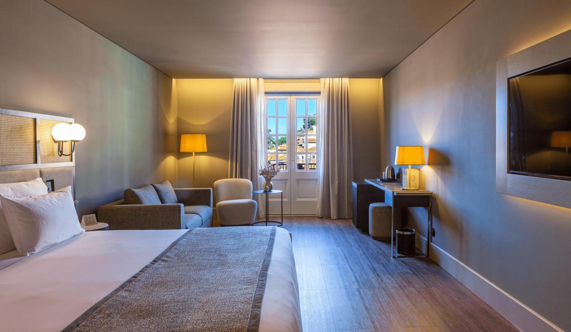 Timbre Virtudes Hotel Porto Exterior photo Deluxe Room